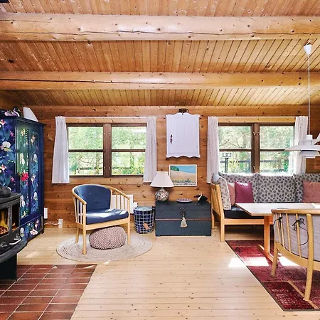 Дом отдыха Seaside Serenity At Lyng-by Traum